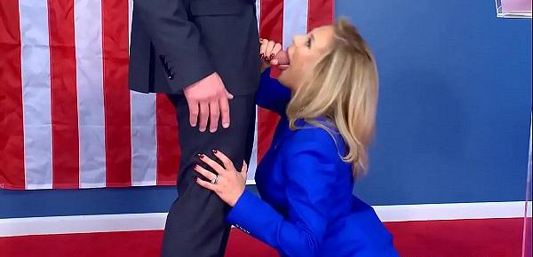  Donald Drumpf fucks Hillary Clayton during a debate